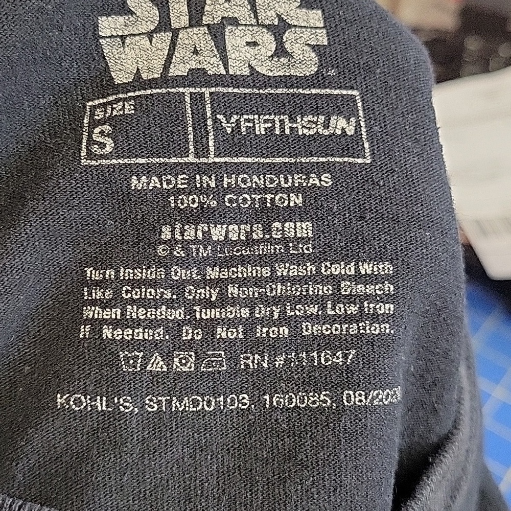 2030 Star Wars The Mandalorian Faded Black Tee Smalk Short Sleeve - Picture 5 of 5